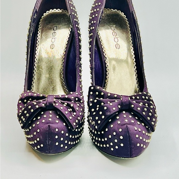 BEBE LIZZY Satin Gold Studded Purple Bow Platform 5”/2” Heels Size 7 - Picture 5 of 9